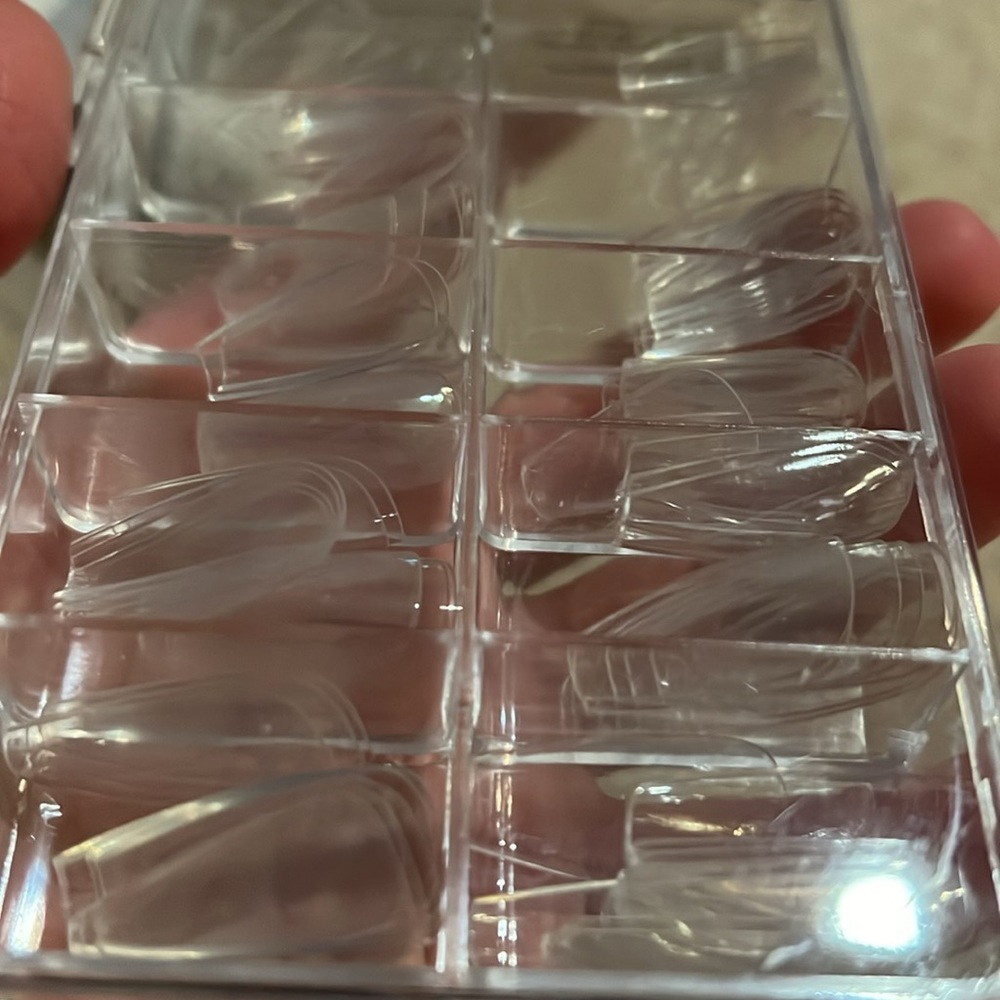 NWT 100pc Clear square coffin artificial acrylic Nails clear box (sz1-10)